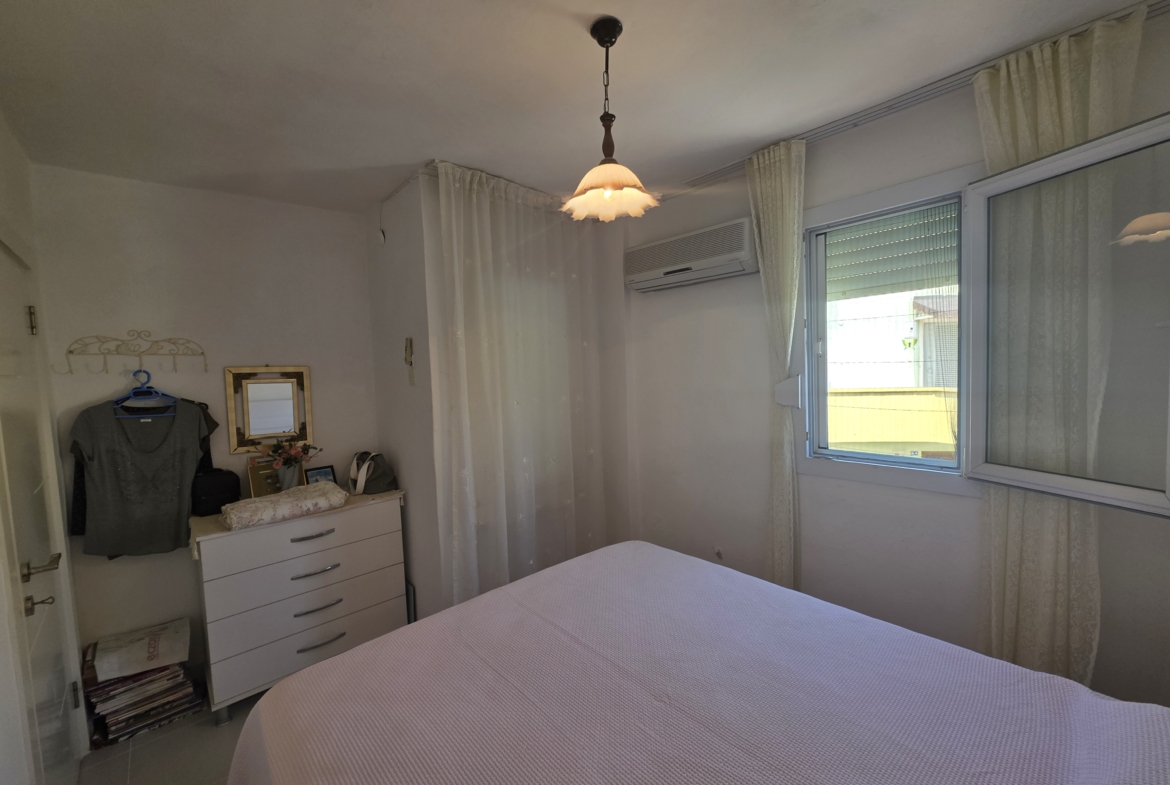 Mersin Silifke Susanoğlu Ekil Sitesi Eşyalı Satılık 2+1 Dubleks Daire