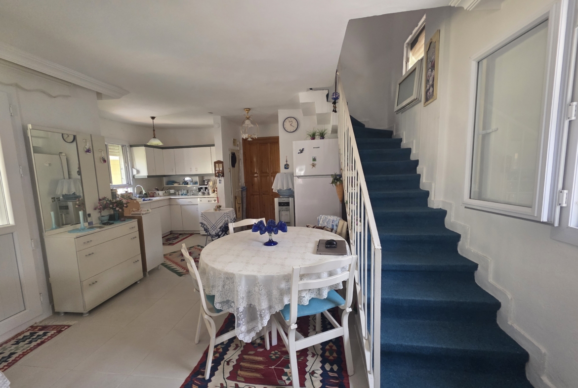 Mersin Silifke Susanoğlu Ekil Sitesi Eşyalı Satılık 2+1 Dubleks Daire