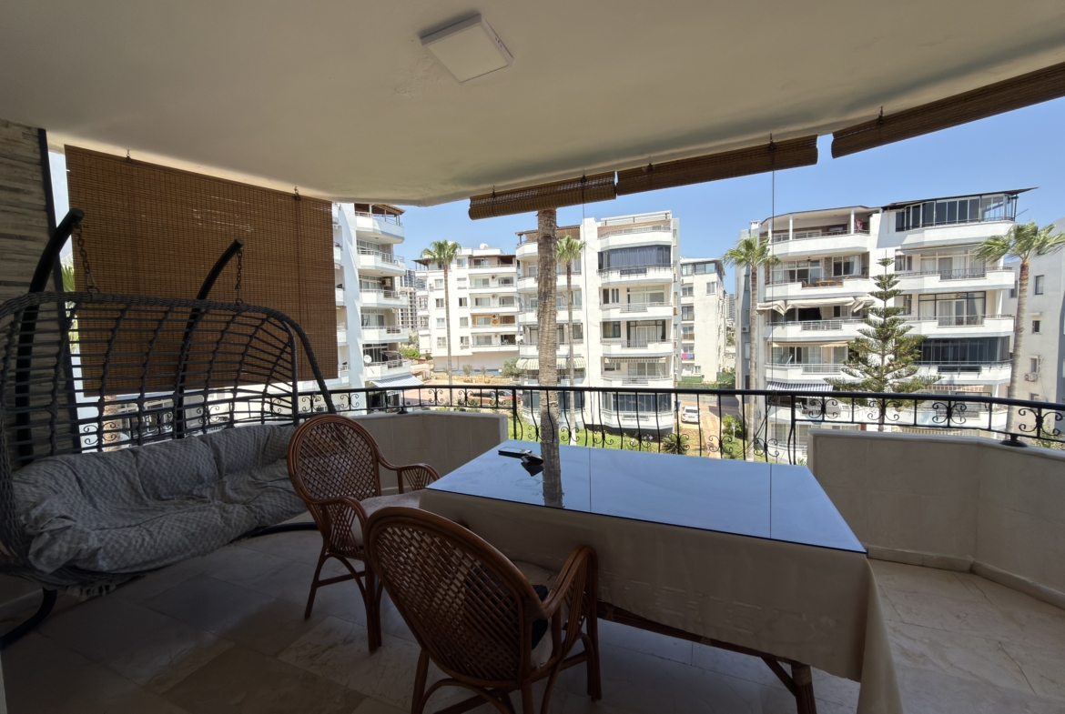 Mersin Erdemli Ayaş Denize Sıfır Club Alga Sitesi Satılık 3+1 Daire