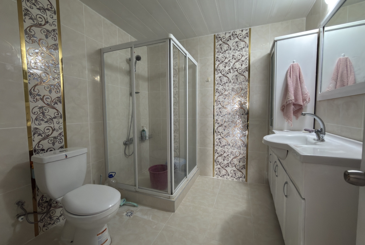 Mersin Erdemli Ayaş Denize Sıfır Club Alga Sitesi Satılık 3+1 Daire