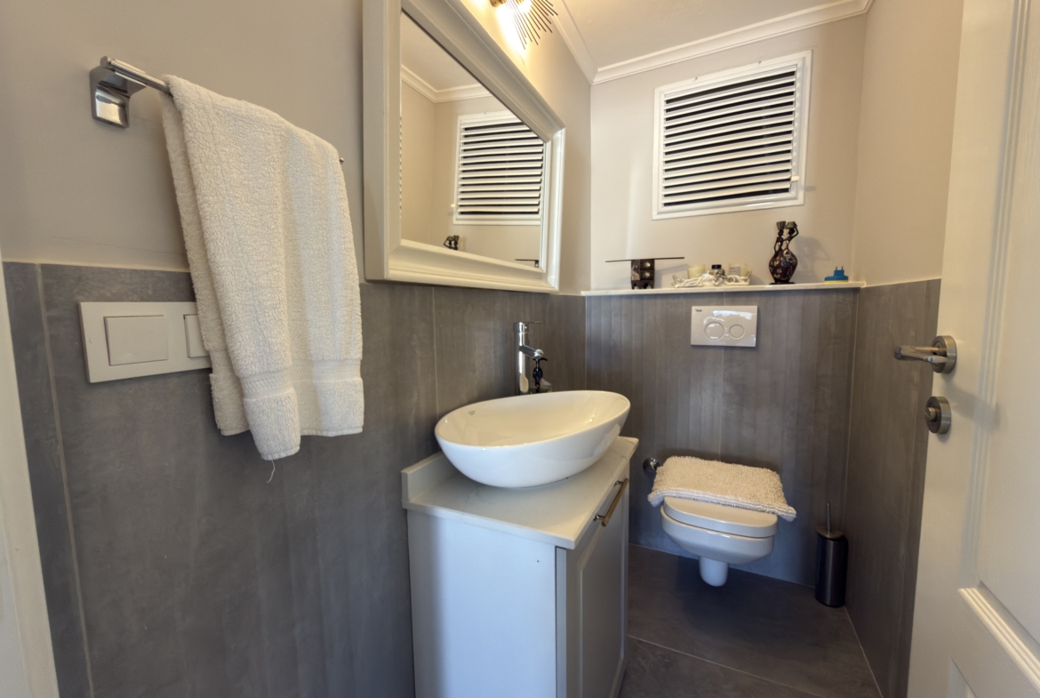 Mersin Erdemli Kumkuyu Altınportakal Sitesi Satılık 3+1 Özel Dizayn Daire