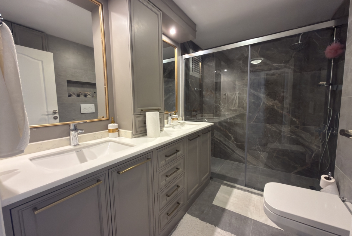 Mersin Erdemli Kumkuyu Altınportakal Sitesi Satılık 3+1 Özel Dizayn Daire