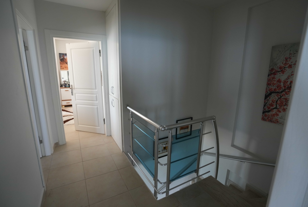 Mersin Erdemli Limonlu Milenyum Sitesi 5+1 Satılık Dubleks Villa