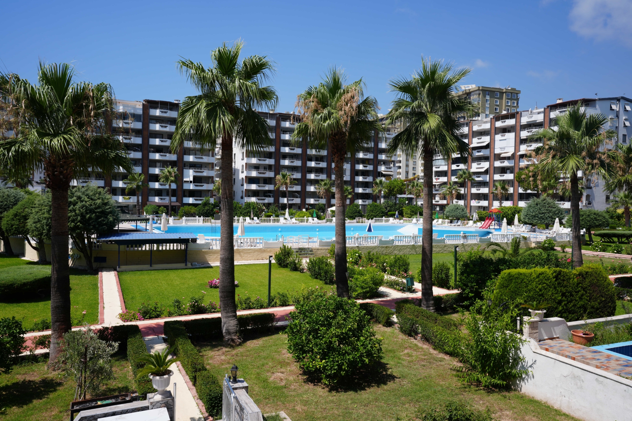 Mersin Erdemli Çeşmeli Altunören 1 Sitesi 3+1 Satılık Ön Blok Daire