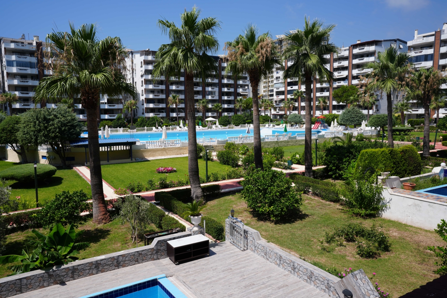 Mersin Erdemli Çeşmeli Altunören 1 Sitesi 3+1 Satılık Ön Blok Daire