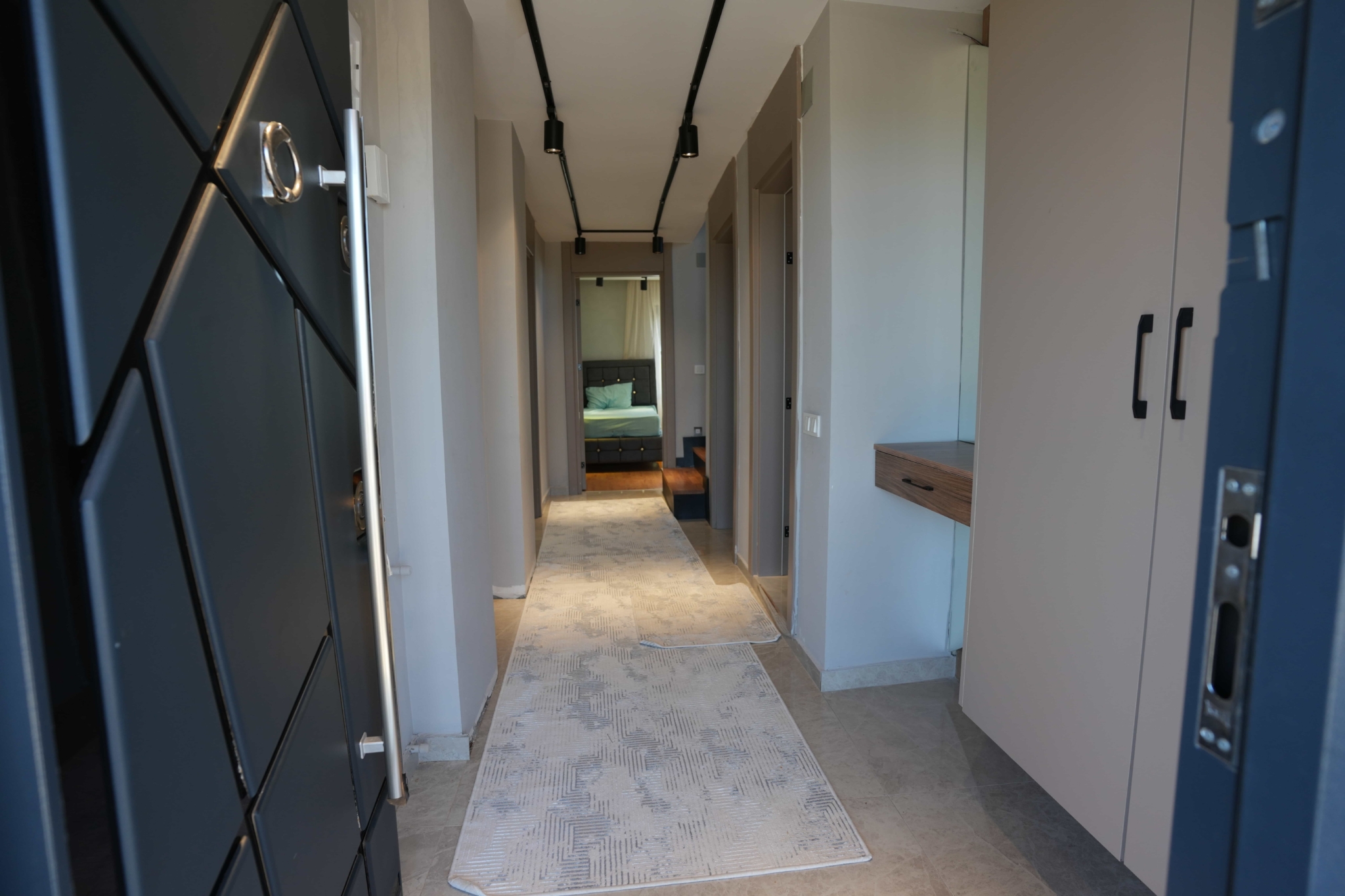 VIP01674 MERSİN ÇANAKÇI ÖZEL TASARIM DENİZ MANZARALI SATILIK 4+1 DUBLEKS VİLLA