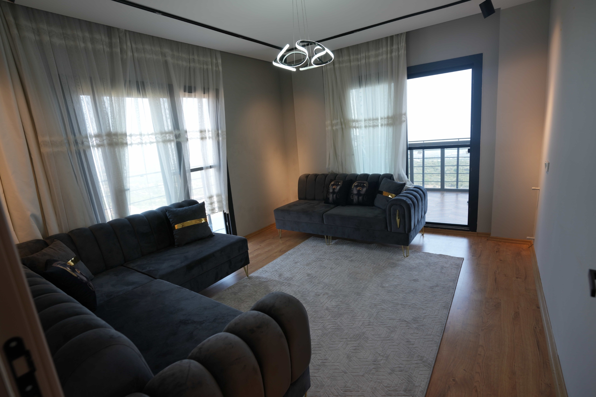 VIP01687 MERSİN ÇANAKÇI ÖZEL TASARIM DENİZ MANZARALI SATILIK 4+1 DUBLEKS VİLLA