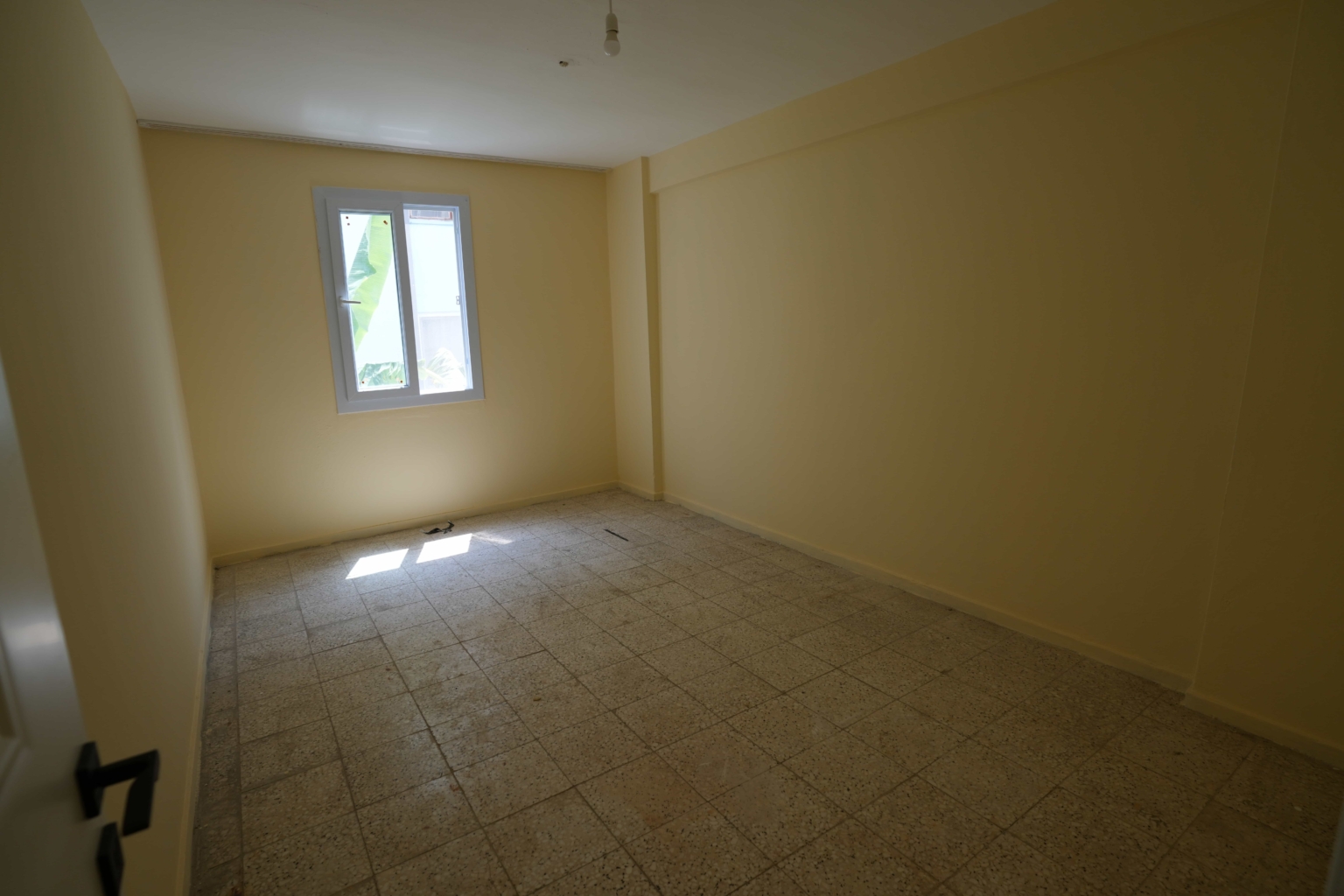 Mersin Erdemli Aşağı Alata Sahilde 3+1 Kiralık Bakımlı Daire