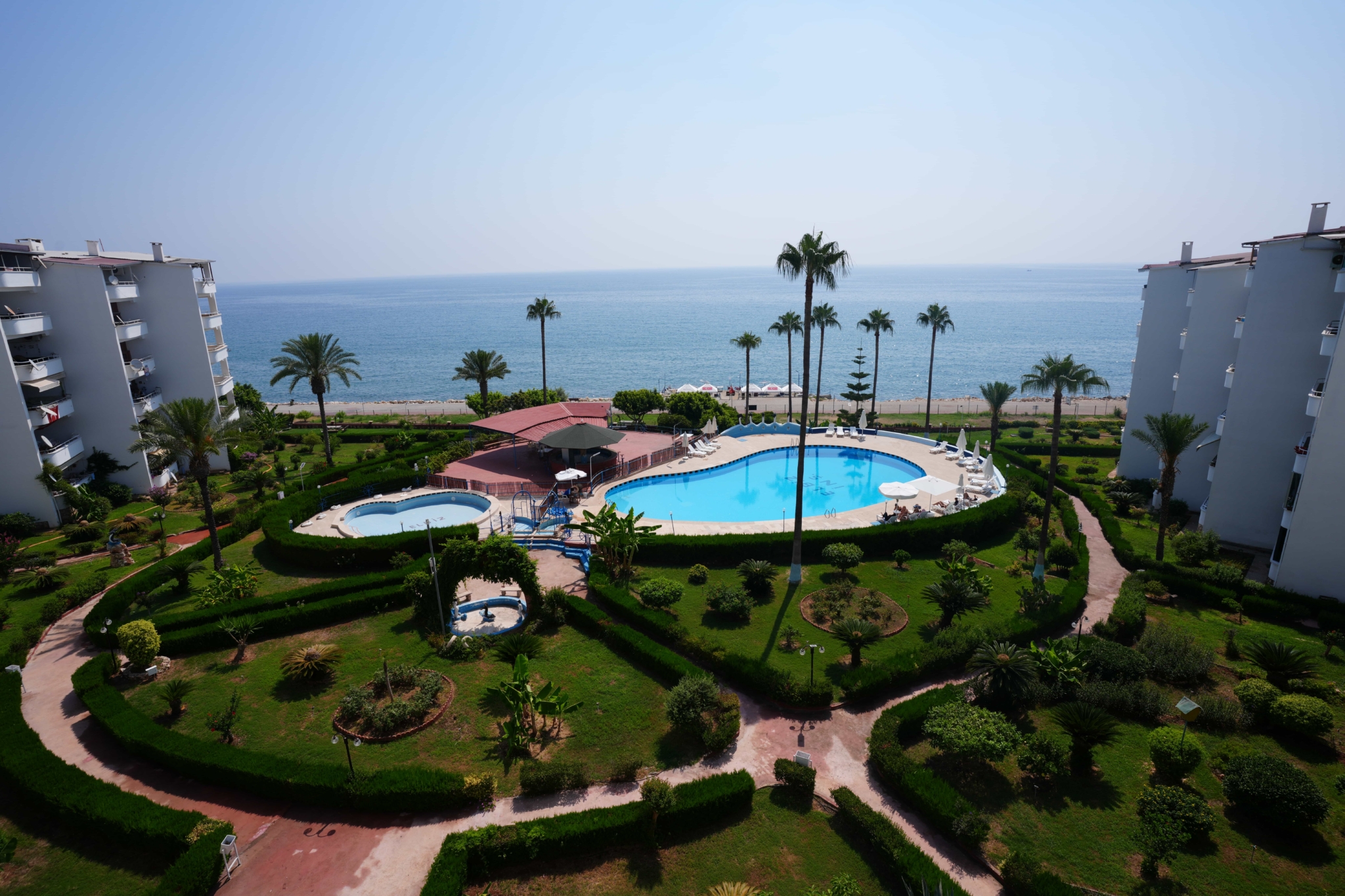 VIP01765 Mersin Erdemli Tırtar Elbiz Tatil Sitesi Denize Sıfır 2+1 Yıllık Kiralık Daire