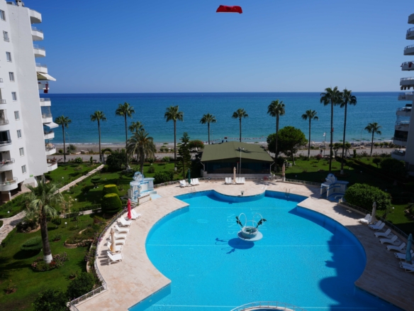 Mersin Erdemli Arpaçbahşiş Flamingo 1 Denize Sıfır Satılık 2+1 Bakımlı Daire