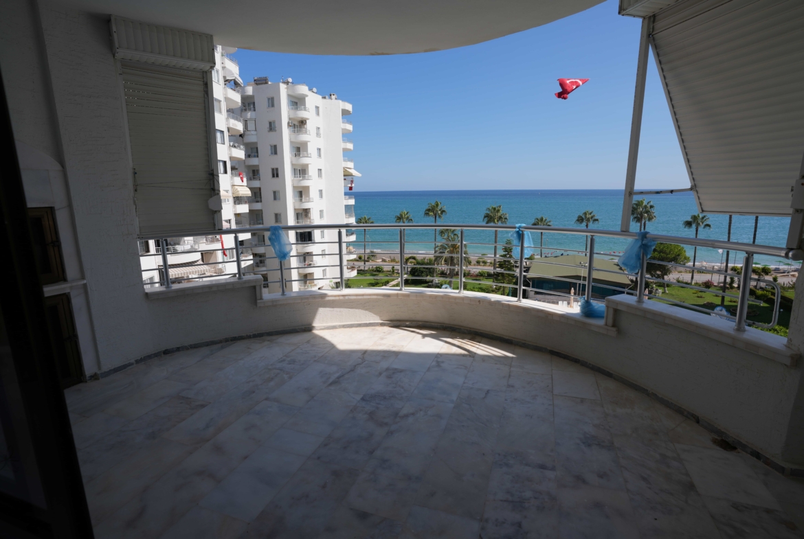 Mersin Erdemli Arpaçbahşiş Flamingo 1 Denize Sıfır Satılık 2+1 Bakımlı Daire