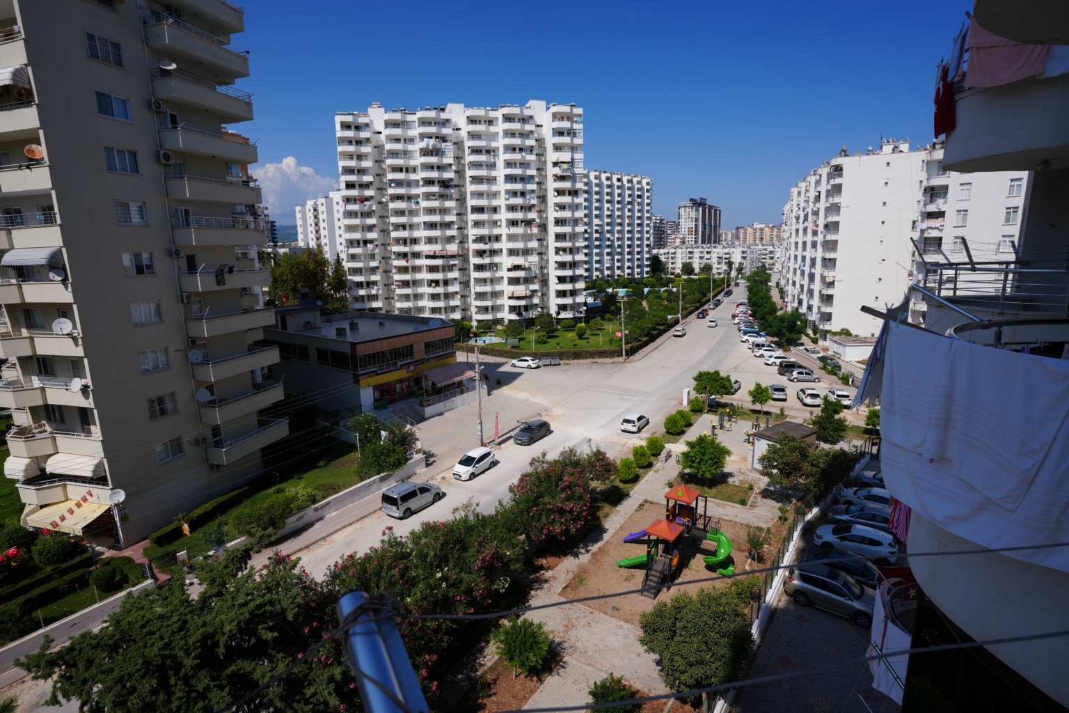 Mersin Erdemli Arpaçbahşiş Flamingo 1 Denize Sıfır Satılık 2+1 Bakımlı Daire