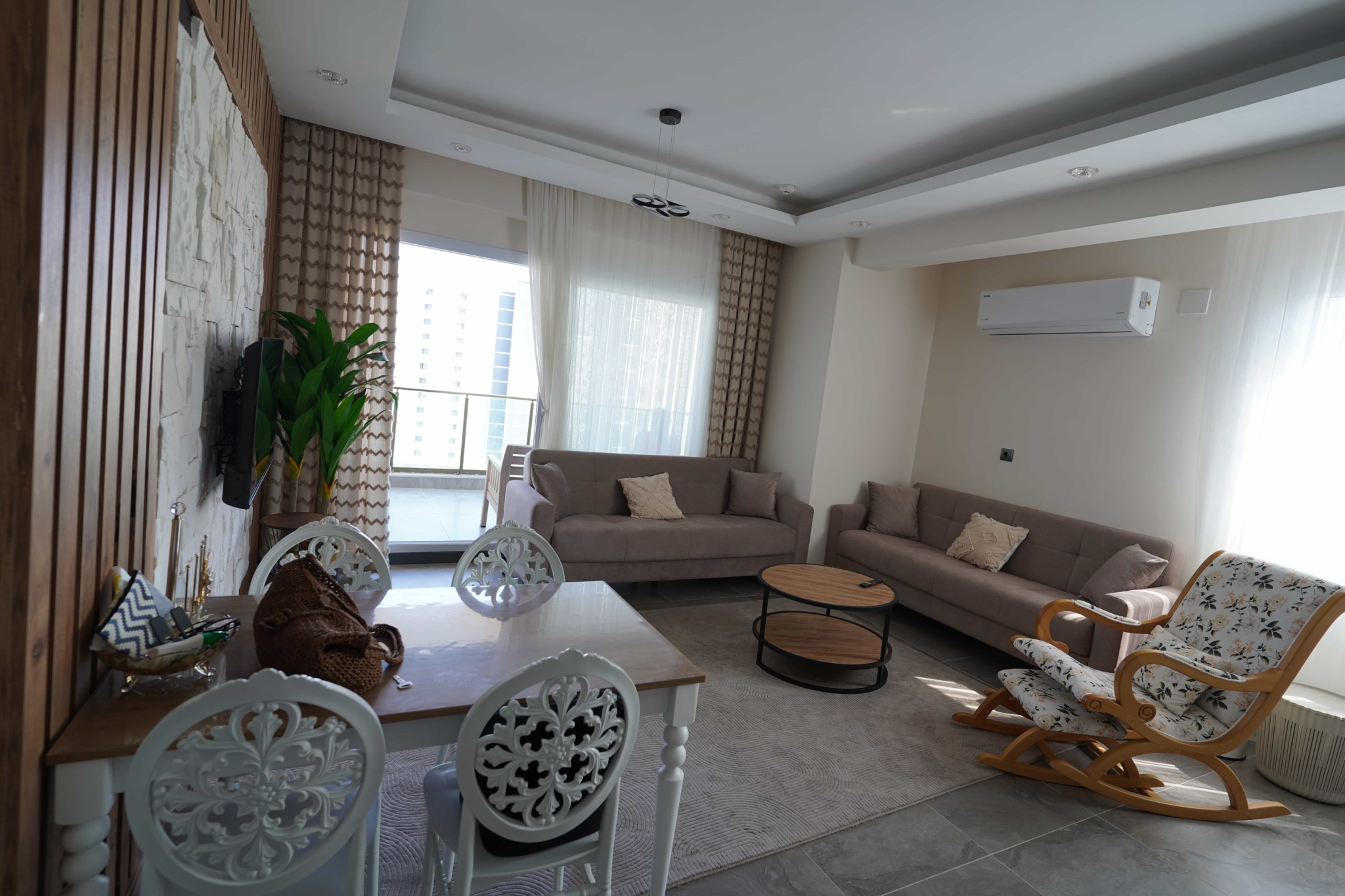 VIP09435 Erdemli Ayaş Class Suit 2 Full Eşyalı 2+1 Satılık Daire