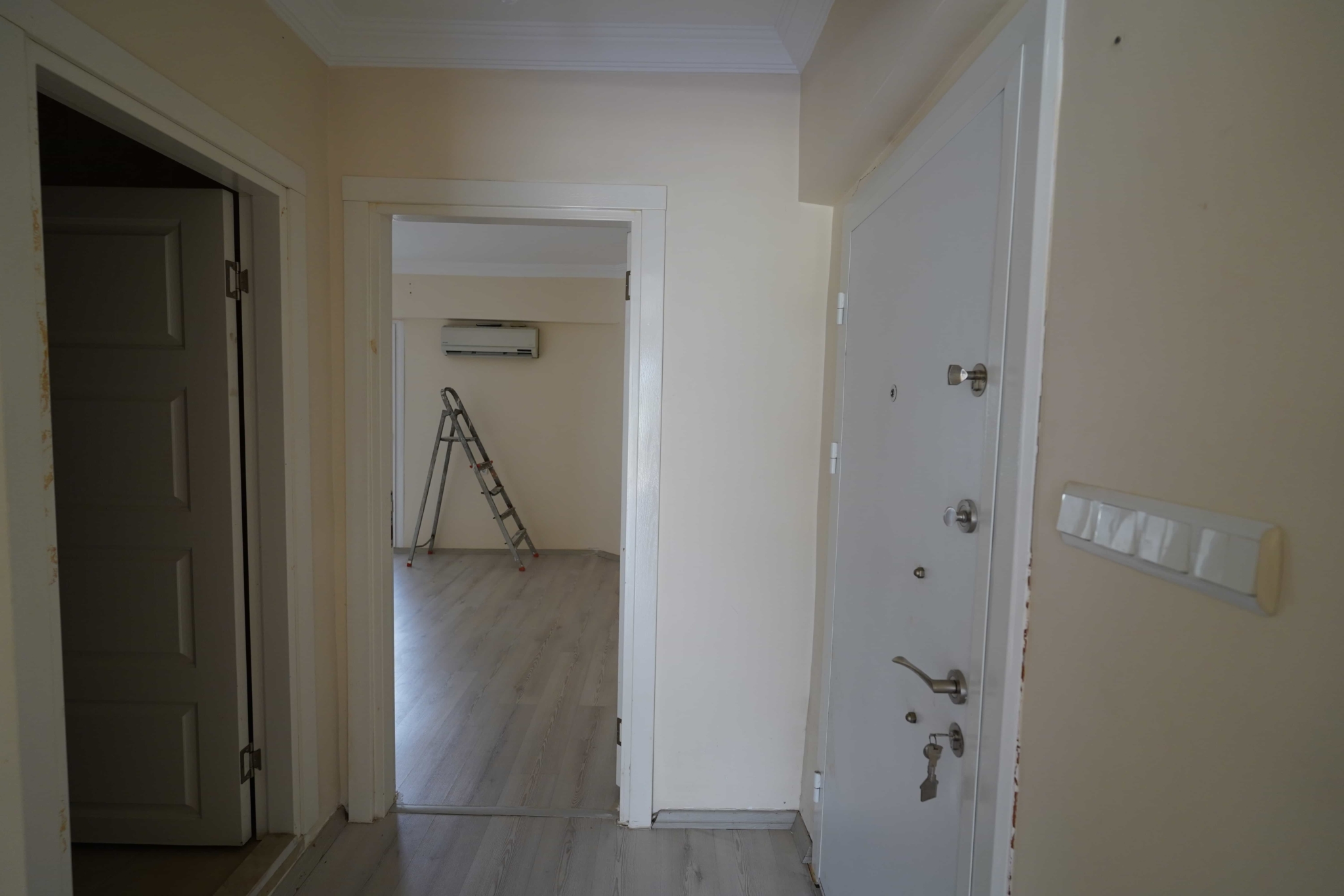 VIP09455 Mersin Erdemli Limonlu Yücel Tatil Sitesi Satılık 1+1 Daire