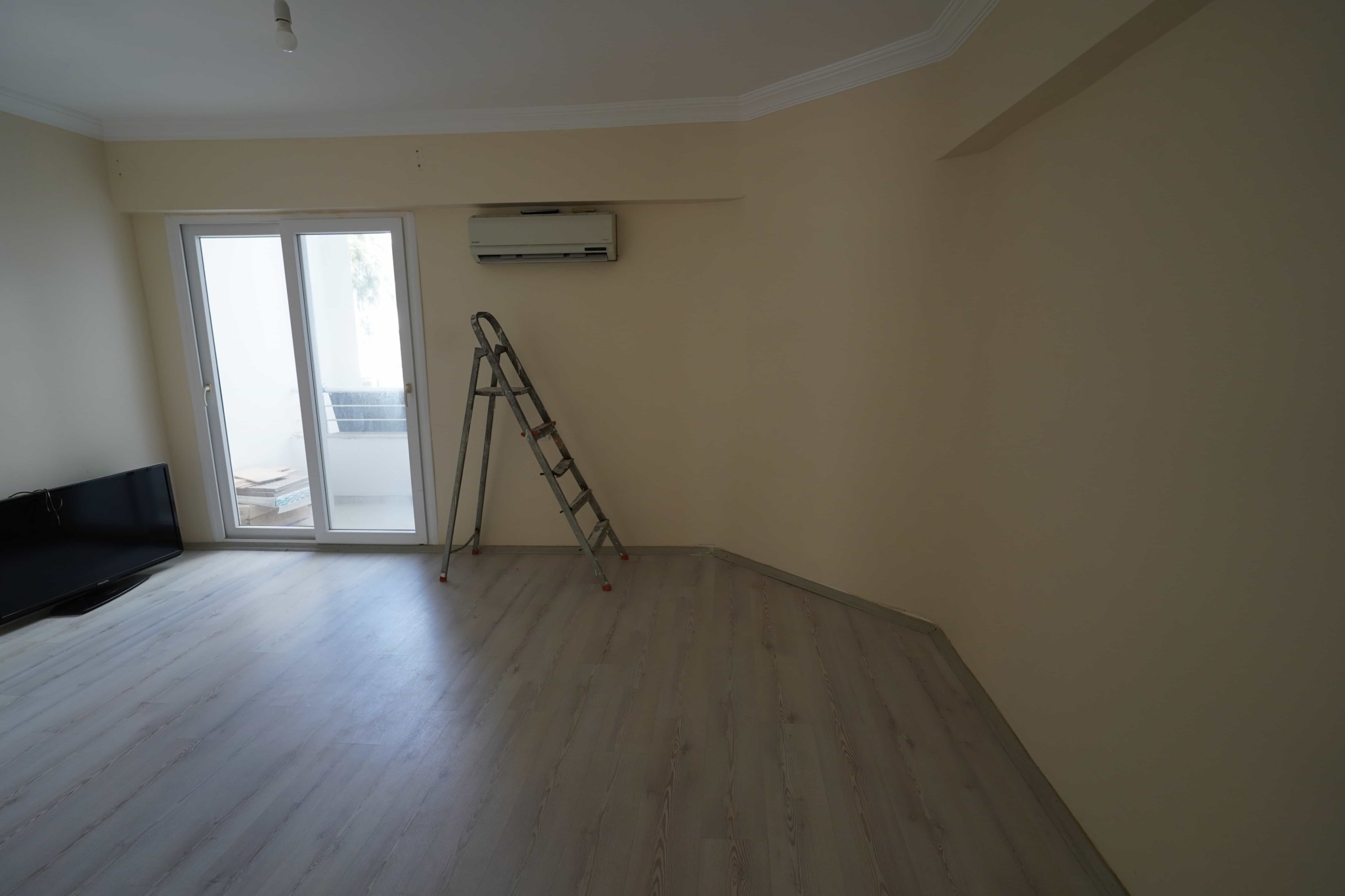 VIP09461 Mersin Erdemli Limonlu Yücel Tatil Sitesi Satılık 1+1 Daire