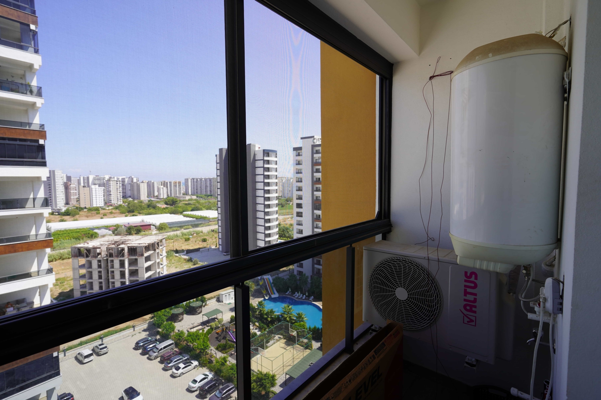 VIP09640 Mersin Tömük Alioğlu Lavinya 2 Bağımsız Mutfak Eşyalı 1+1 Daire