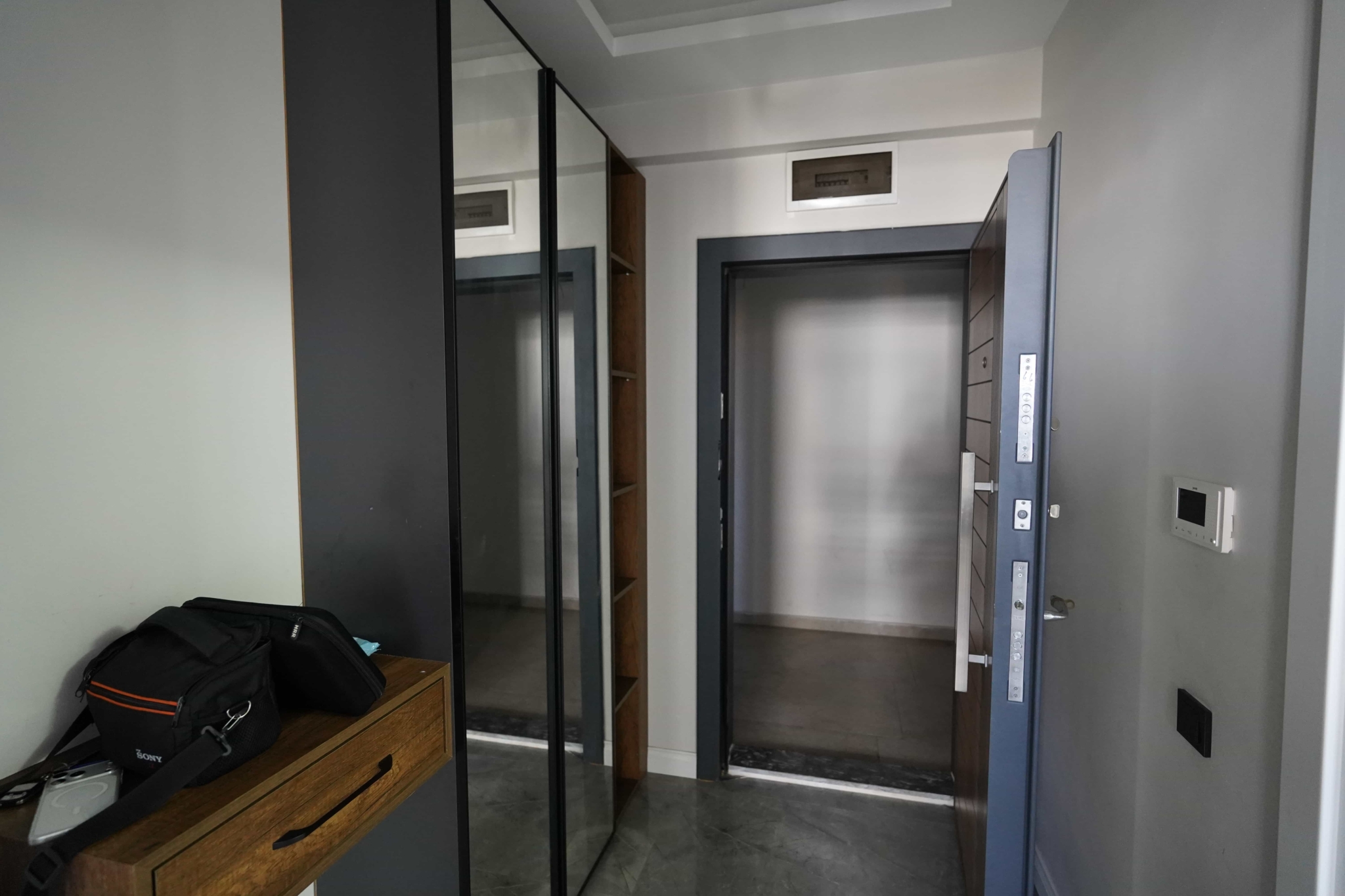 VIP09646 Mersin Tömük Alioğlu Lavinya 2 Bağımsız Mutfak Eşyalı 1+1 Daire