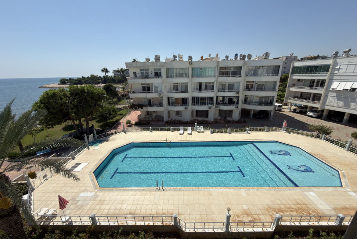 Mersin Erdemli Limonlu Denize Sıfır  Altın Körfez Sitesi Eşyalı Satılık 2+1 Daire