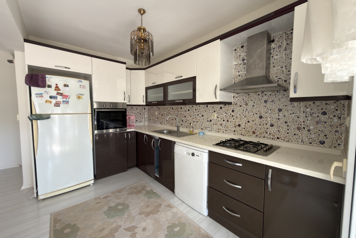 Mersin Erdemli Limonlu Denize Sıfır  Altın Körfez Sitesi Eşyalı Satılık 2+1 Daire