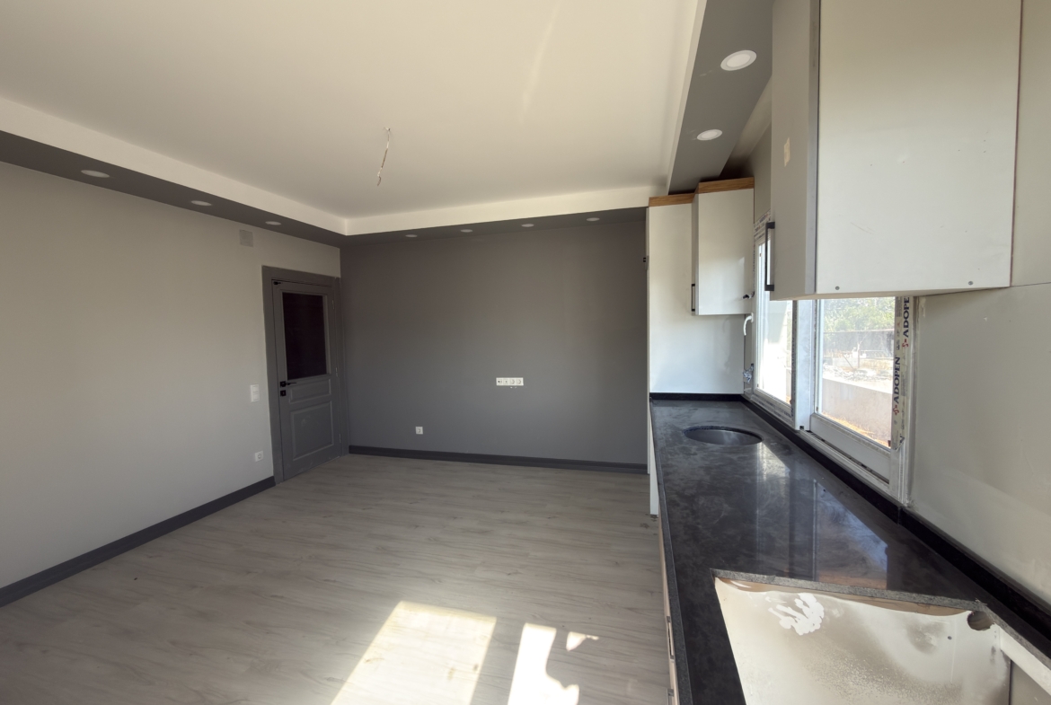 Mersin Erdemli Çeşmeli  Satılık Uygun 2+1 Daire