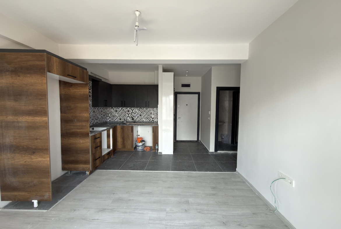 Mersin Erdemli Merkez Hastane Civarı Satılık 2+1 Bakımlı Daire