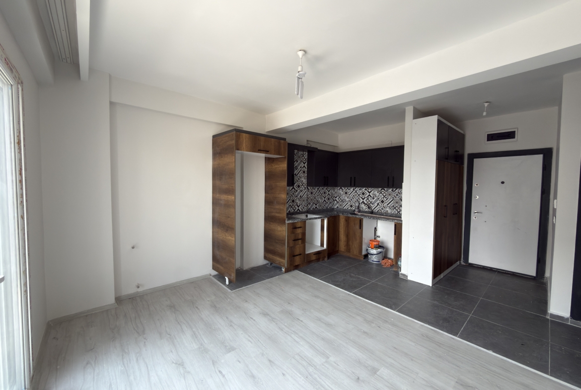 Mersin Erdemli Merkez Hastane Civarı Satılık 2+1 Bakımlı Daire