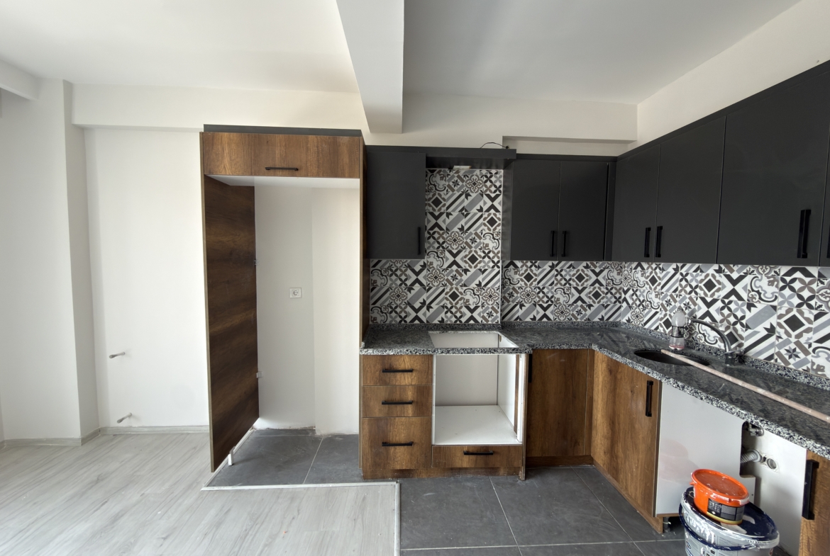 Mersin Erdemli Merkez Hastane Civarı Satılık 2+1 Bakımlı Daire