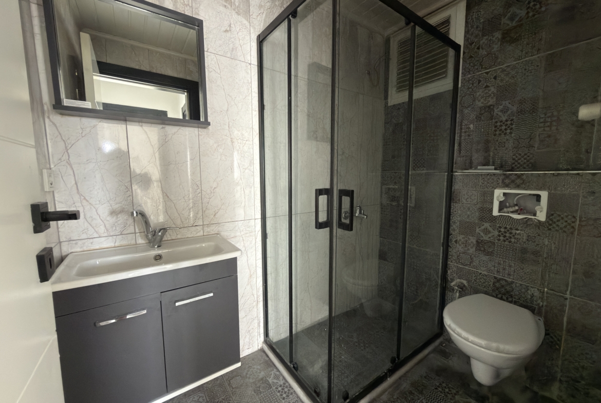 Mersin Erdemli Merkez Hastane Civarı Satılık 2+1 Bakımlı Daire
