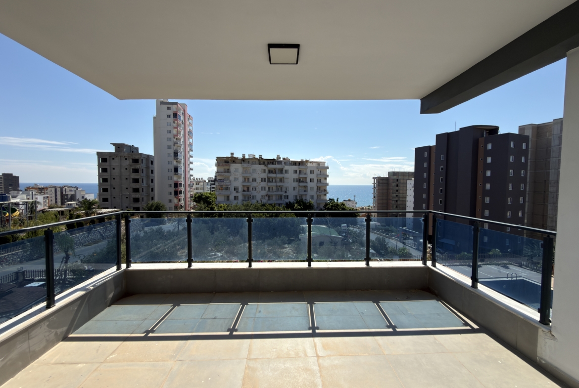 Mersin Erdemli Ayaş  Royal Garden Deniz Manzaralı  Satılık 2+1 Daire