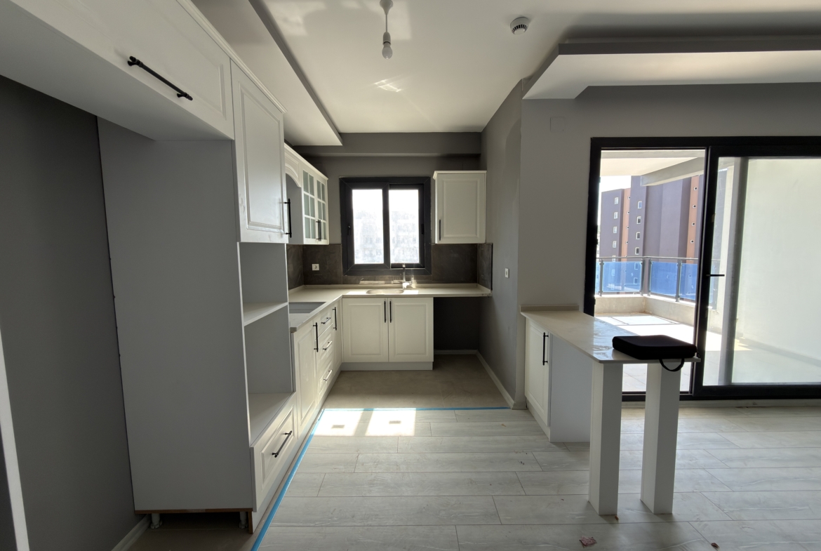 Mersin Erdemli Ayaş  Royal Garden Deniz Manzaralı  Satılık 2+1 Daire