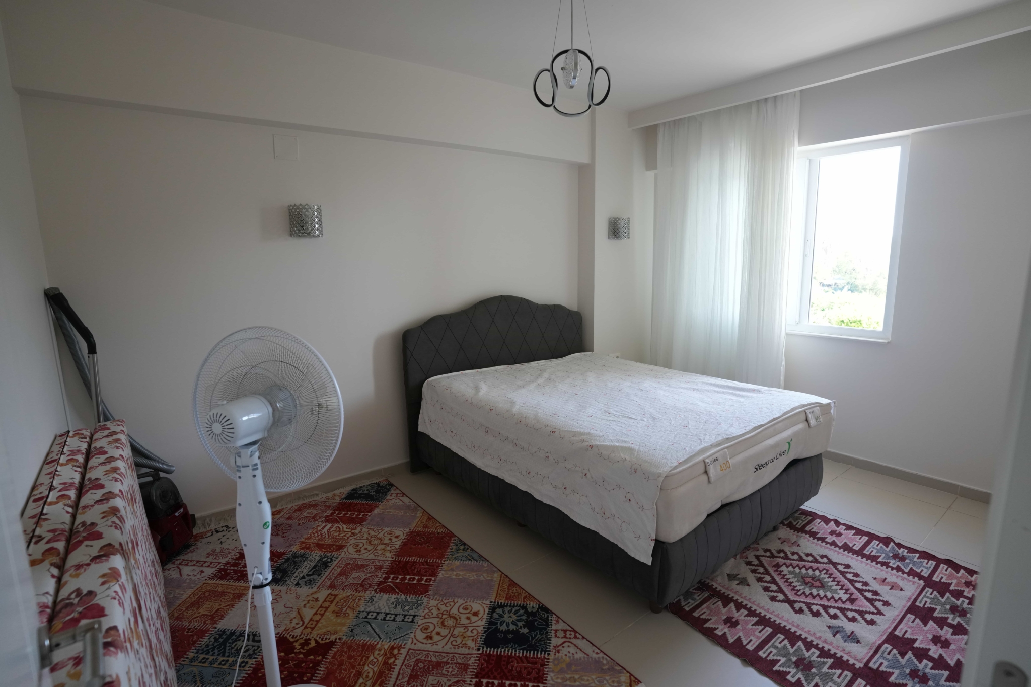 VIP01953 MERSİN KARGIPINARI LİPARİS SUNLİFE SİTESİ 2+1 YILLIK KİRALIK DAİRE