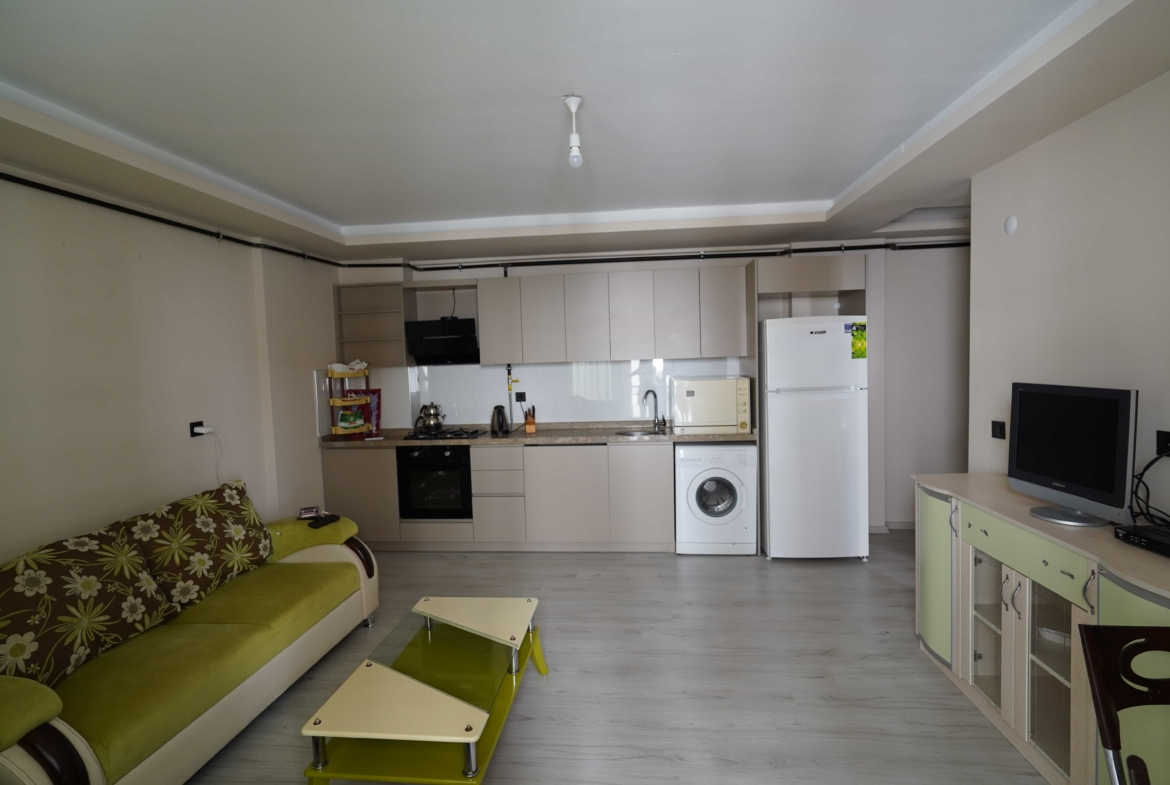 Mersin Erdemli Merkez Denize Yakın Eşyalı 1+1 kiralık Daire