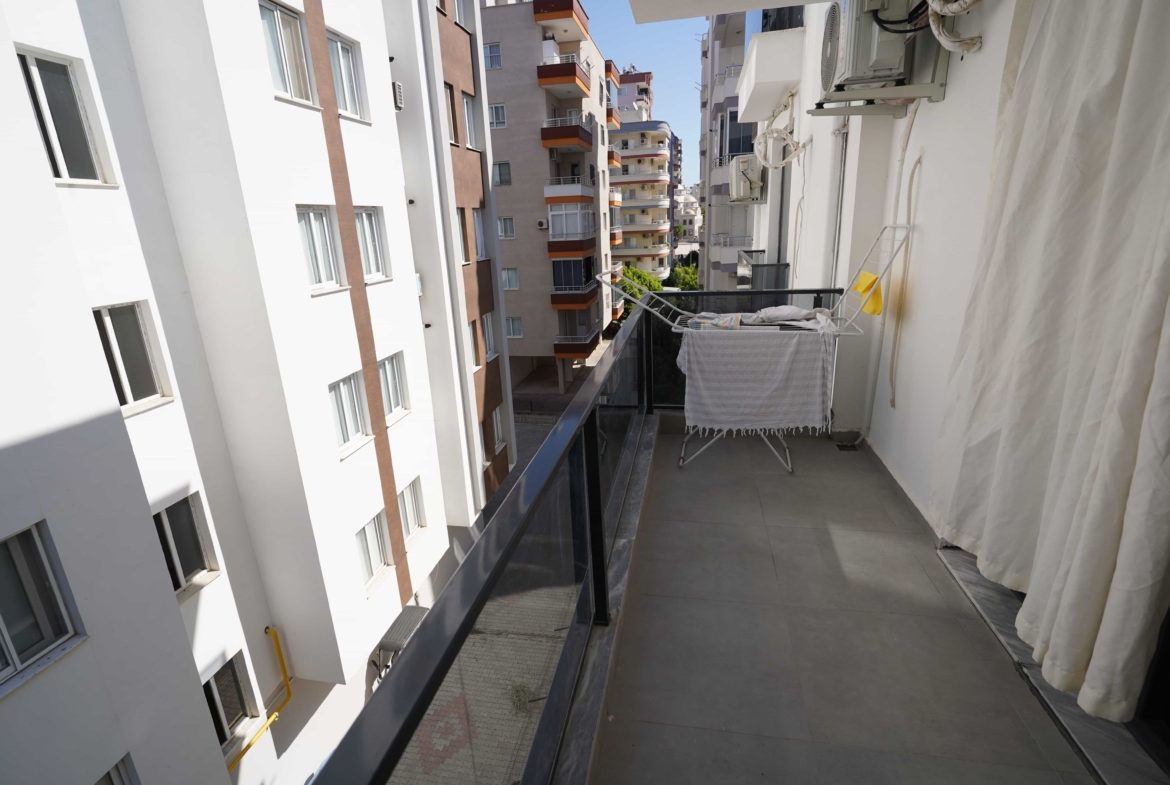 Mersin Erdemli Merkez Denize Yakın Eşyalı 1+1 kiralık Daire