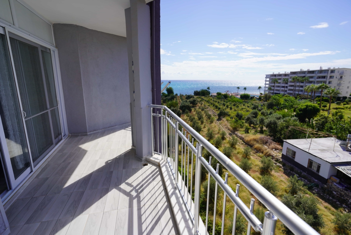 Mersin Erdemli Tırtar Yaşar Karadağ Sitesi Eşyalı 2+1 Daire