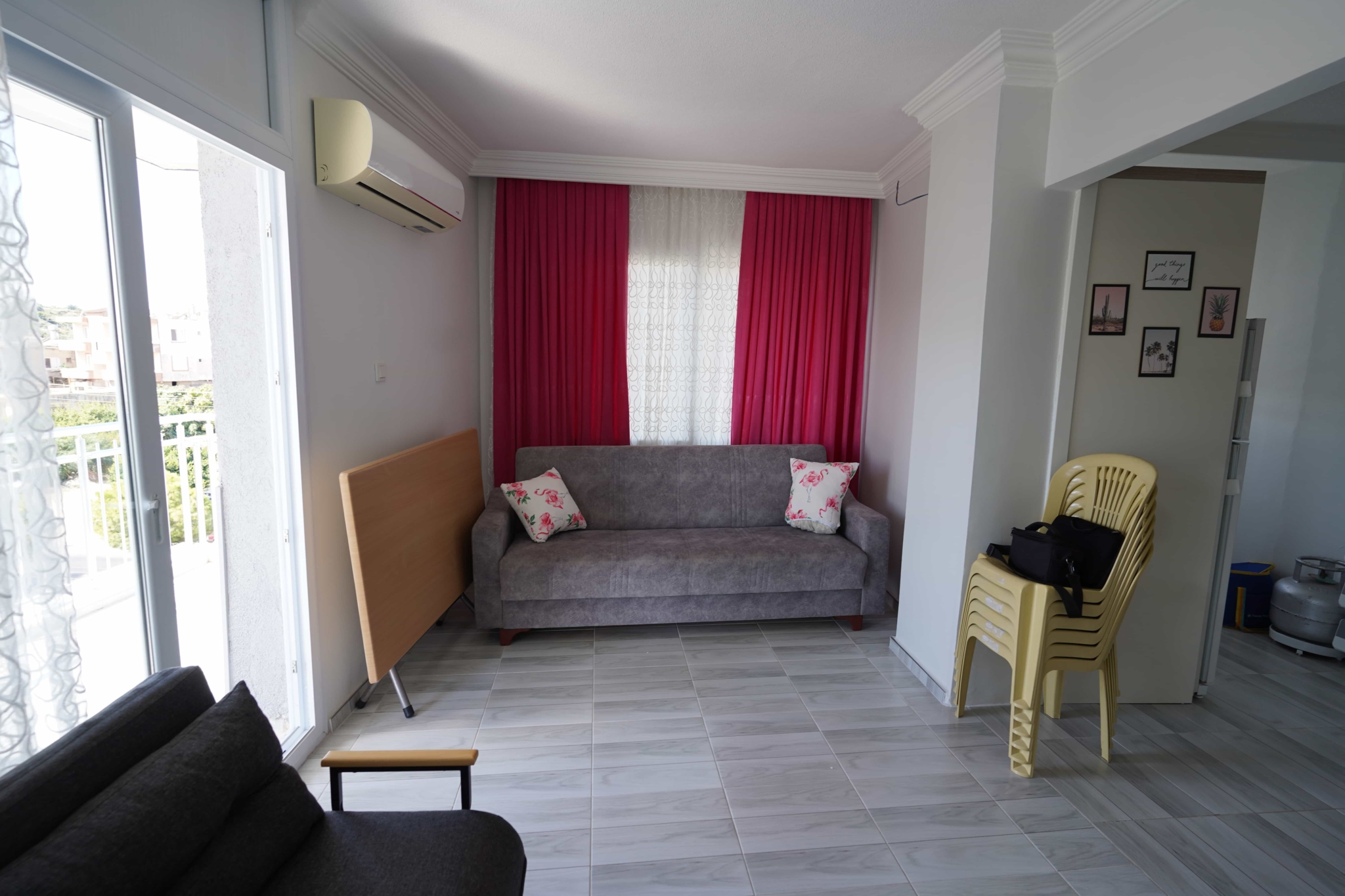 VIP09859 Mersin Erdemli Tırtar Yaşar Karadağ Sitesi Eşyalı 2+1 Daire