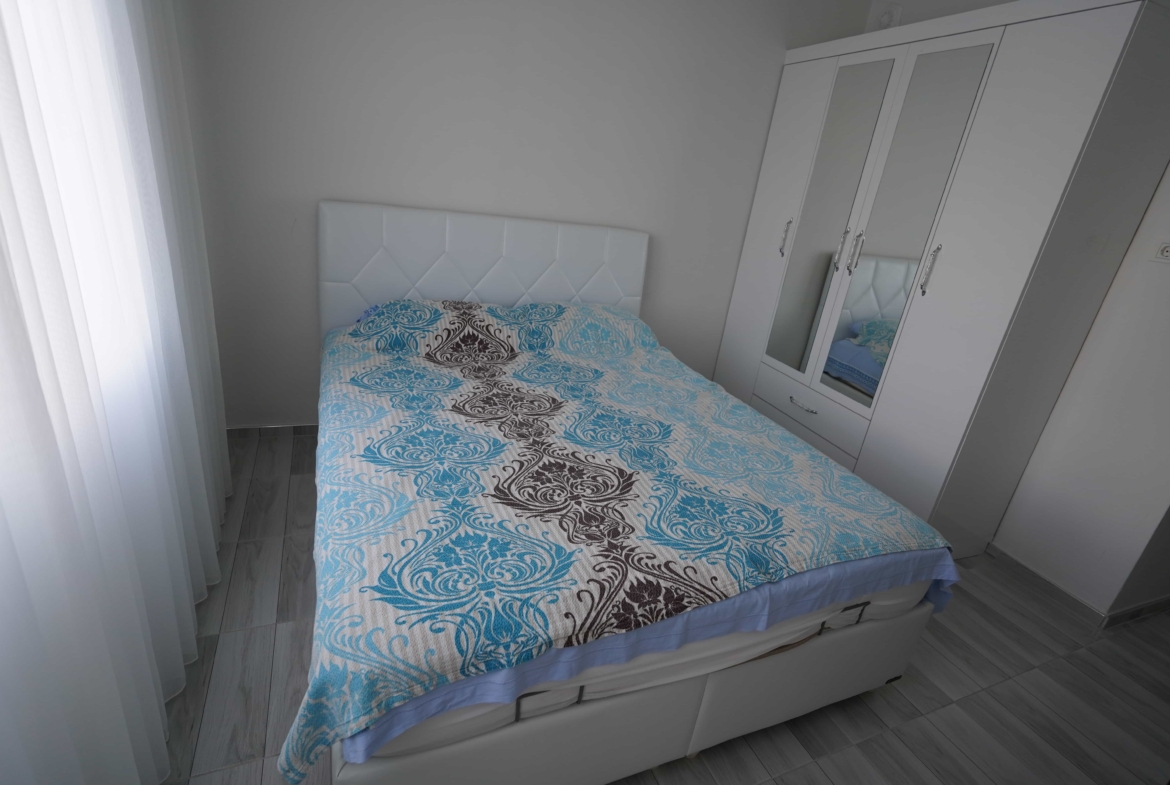 Mersin Erdemli Tırtar Yaşar Karadağ Sitesi Eşyalı 2+1 Daire