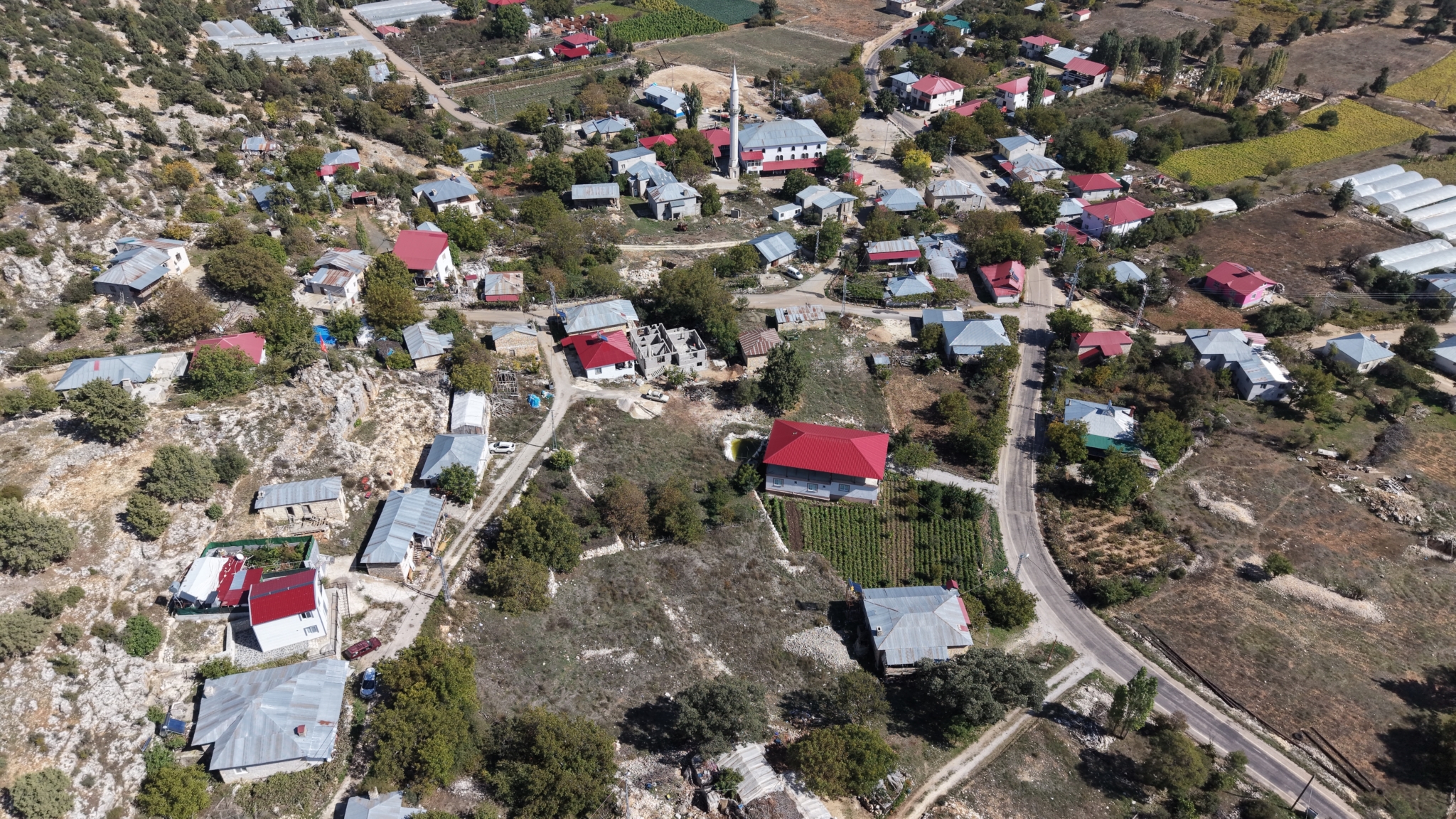 default Mersin Erdemli Güneyli Köyü Satılık Arsa