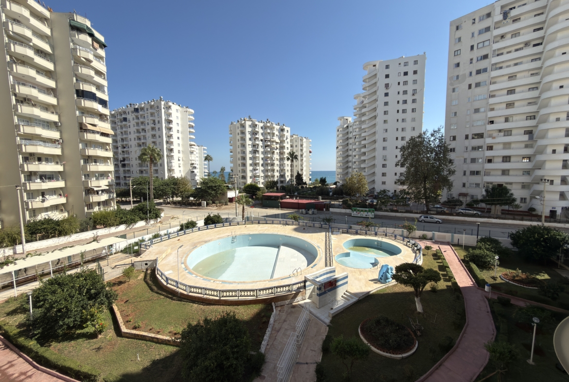 Mersin Erdemli Arpaçbahşiş Gümüştur 2 Sitesi Satılık 3+1 Bakımlı Eşyalı Daire