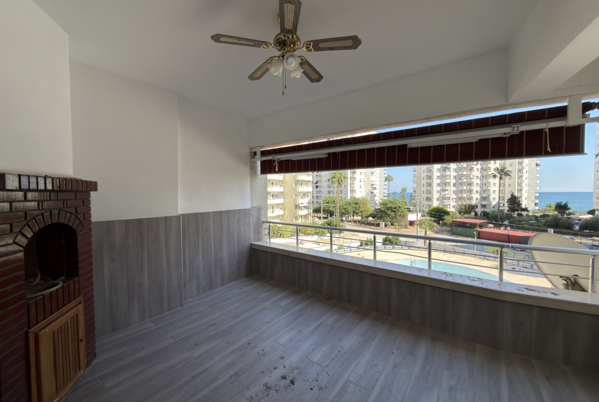 Mersin Erdemli Arpaçbahşiş Gümüştur 2 Sitesi Satılık 3+1 Bakımlı Eşyalı Daire
