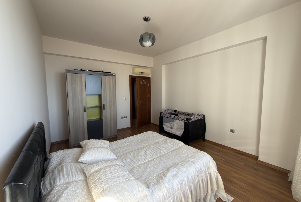 Mersin Erdemli Denize Sıfır Alatapark Sitesi Eşyalı Satılık 4+1 Ön Blok Daire