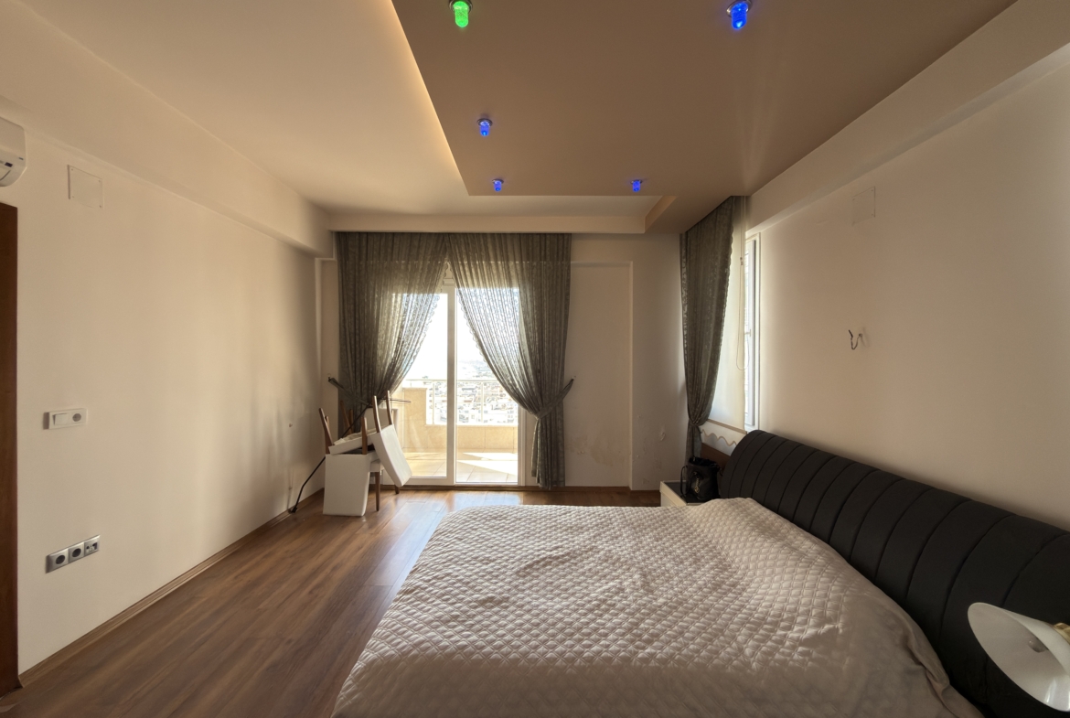 Mersin Erdemli Denize Sıfır Alatapark Sitesi Eşyalı Satılık 4+1 Ön Blok Daire