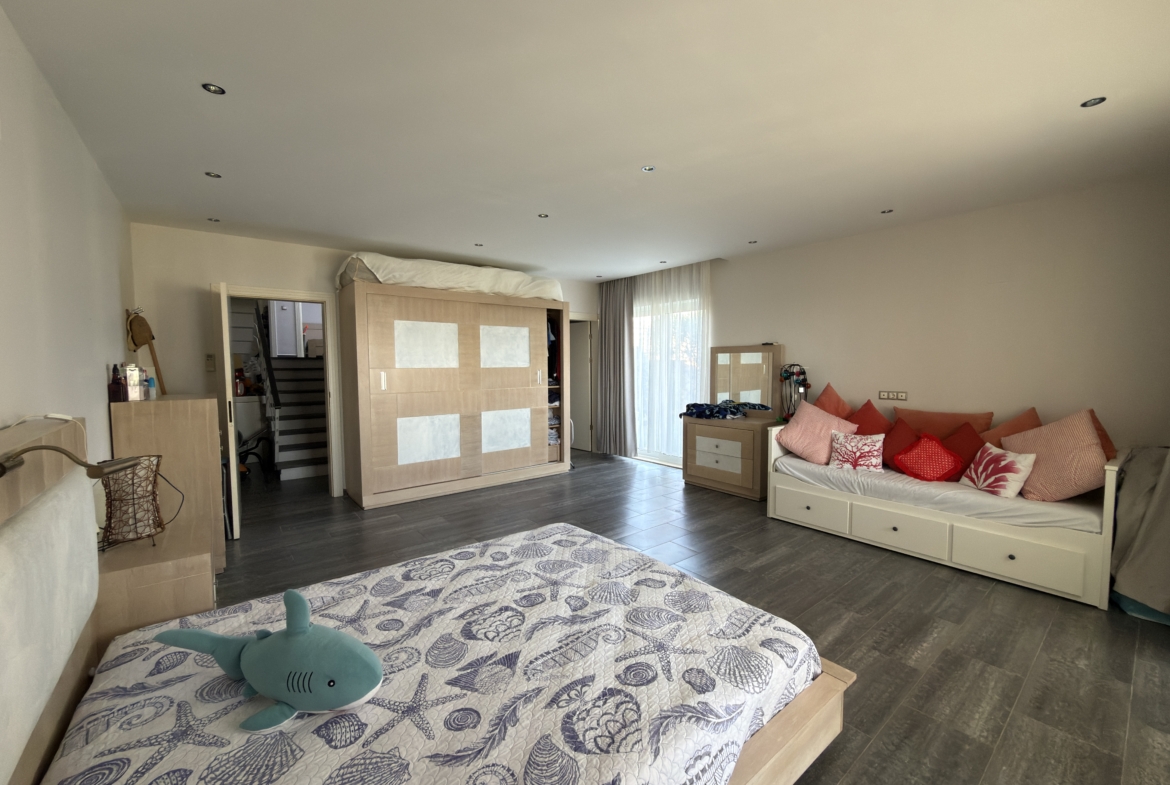 Osiris Villaları Köşe Villa Bağımsız Ekstra Yaşam Alanı Satılık 4+1 Villa
