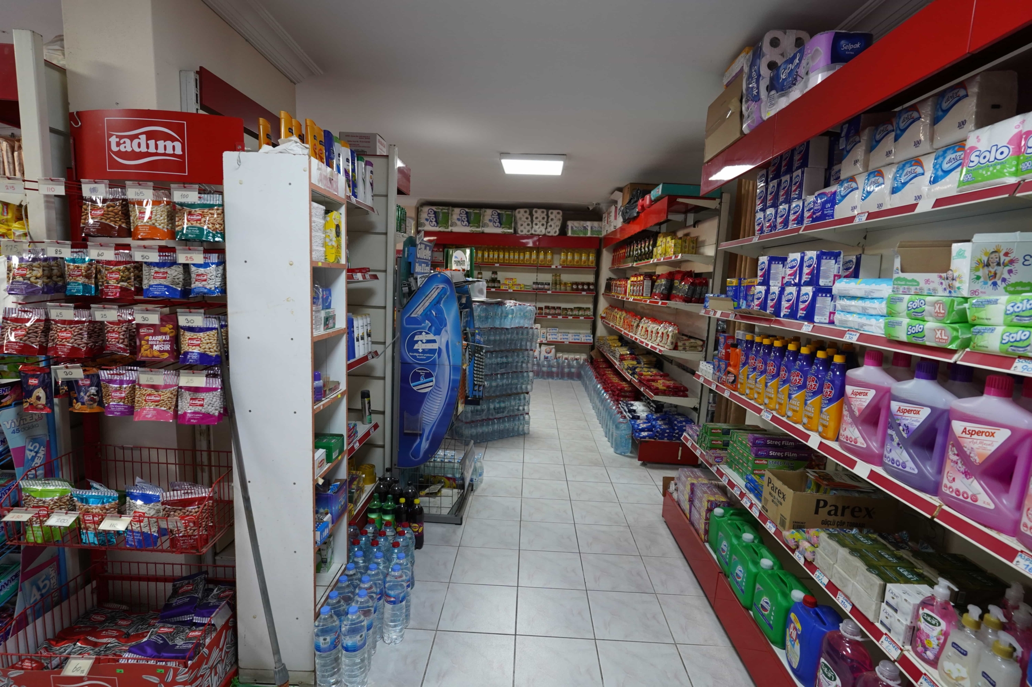 VIP09905 Mersin Mezitli Anayola Yakın Köşebaşında Devren Kiralık Market