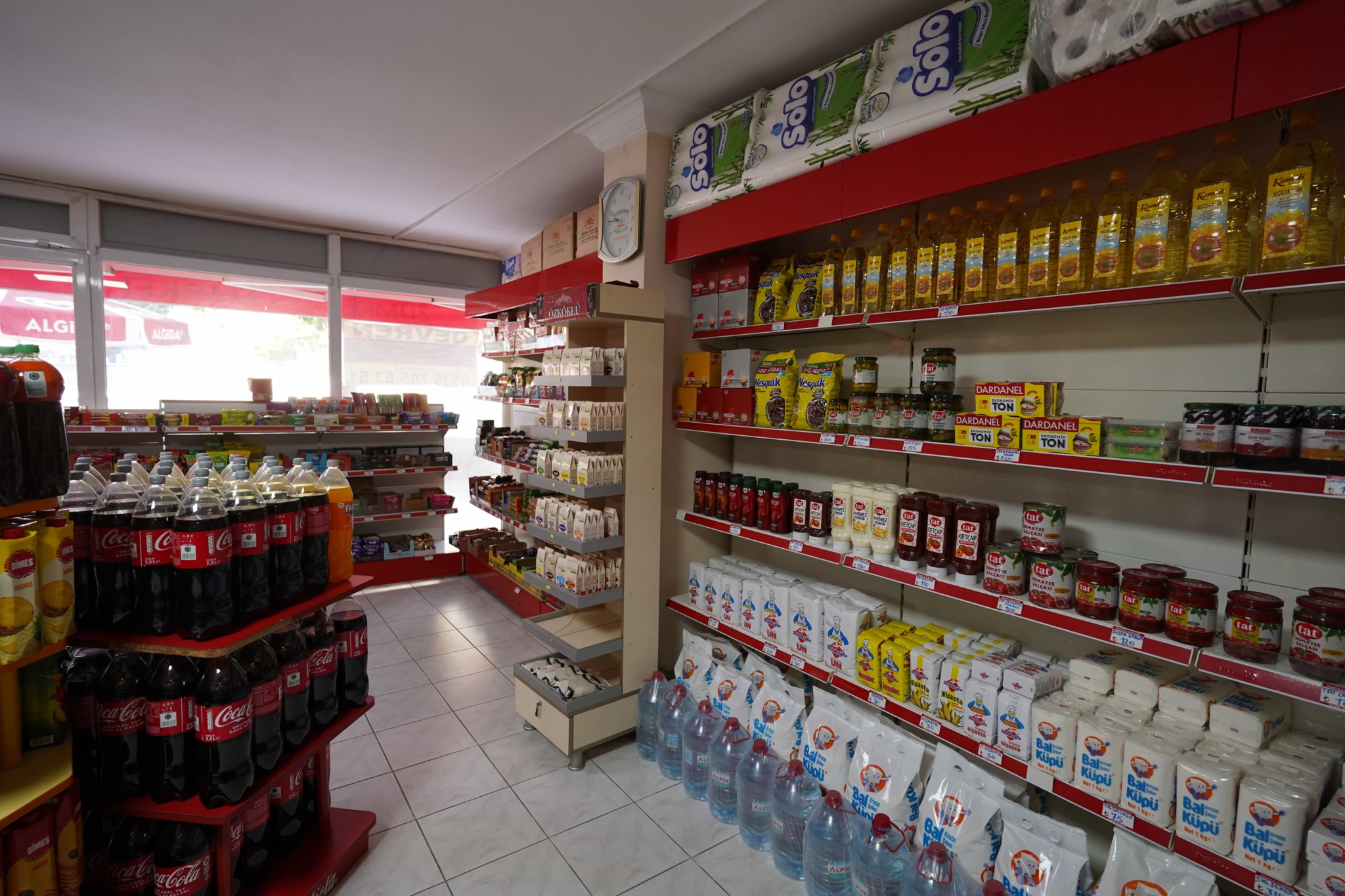 VIP09907 Mersin Mezitli Anayola Yakın Köşebaşında Devren Kiralık Market